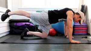 Read more about the article Frugal Exercise Demo: Donkey Kicks aka Hip Extension Kickbacks