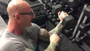 Read more about the article How To Do Preacher Curls Properly