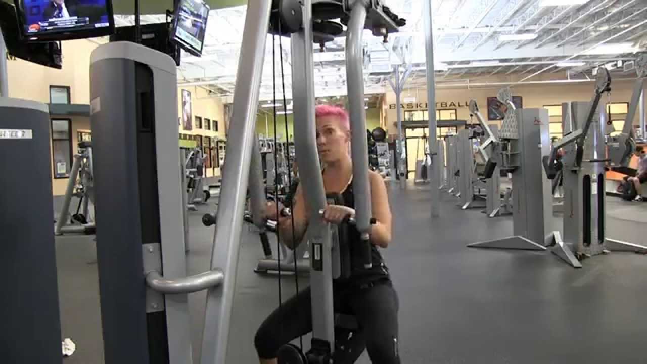 You are currently viewing How-To Use the “Rear Delt / Pec Fly” Machine