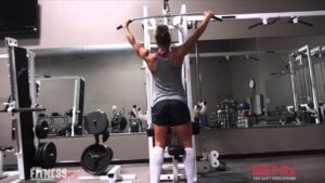 Read more about the article 3 Lat Pulldown Variations