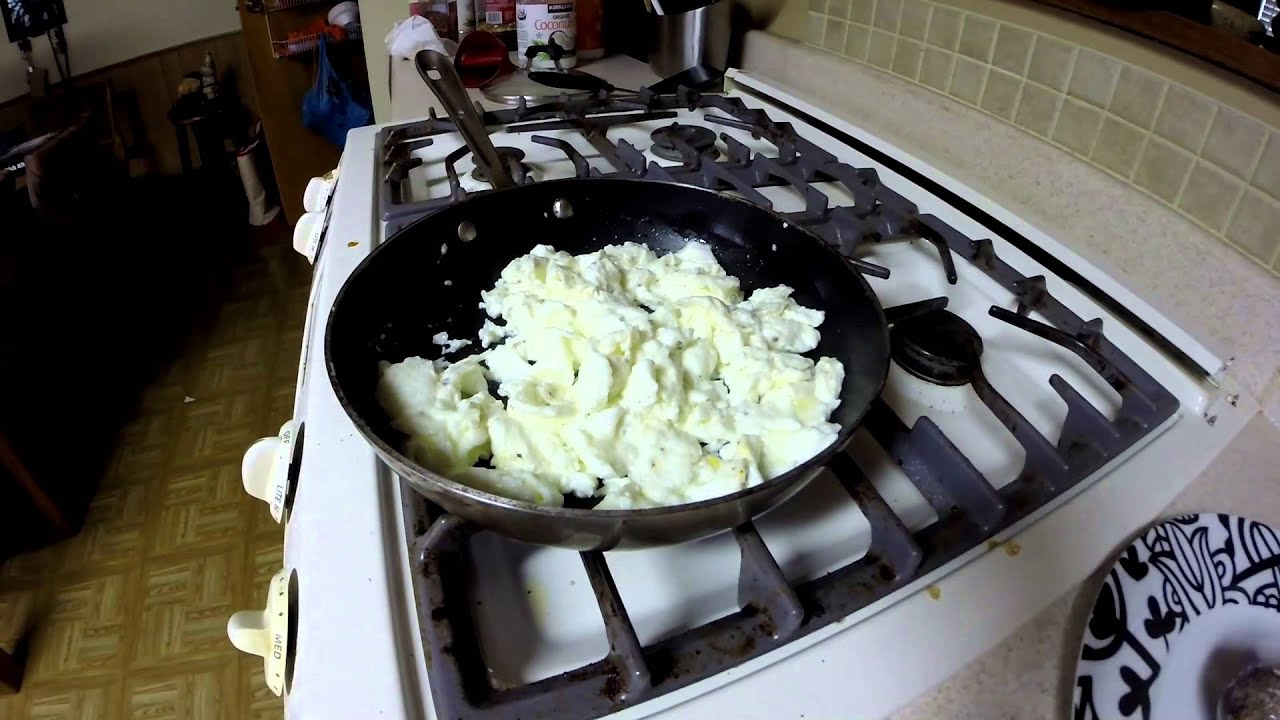 You are currently viewing Bodybuilding Cooking 101: Killer Post Workout Meal 10 Egg Whites & Potato