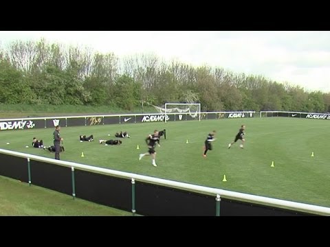 You are currently viewing How to improve endurance and core strength | Soccer training drill | Nike Academy